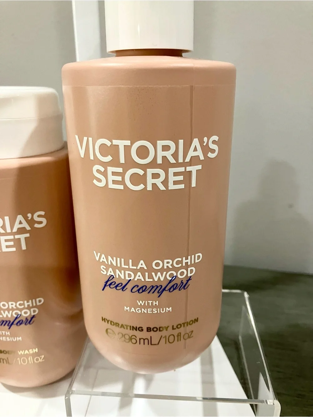 Victoria's Secret Vanilla Orchid Sandalwood Body Wash & Body Lotion Duo